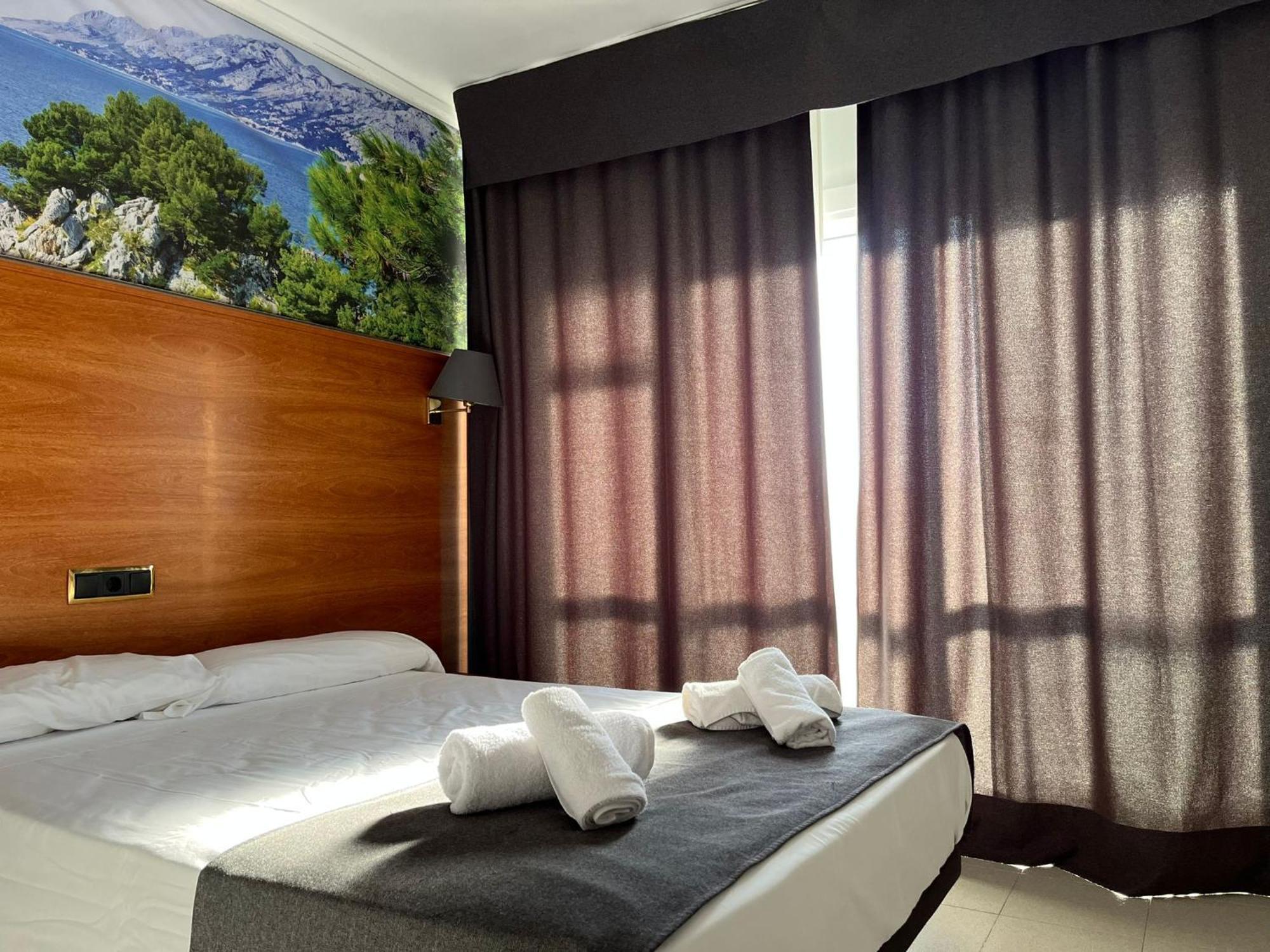 Hotel Maremagnum โยเรตเดมาร์ ภายนอก รูปภาพ