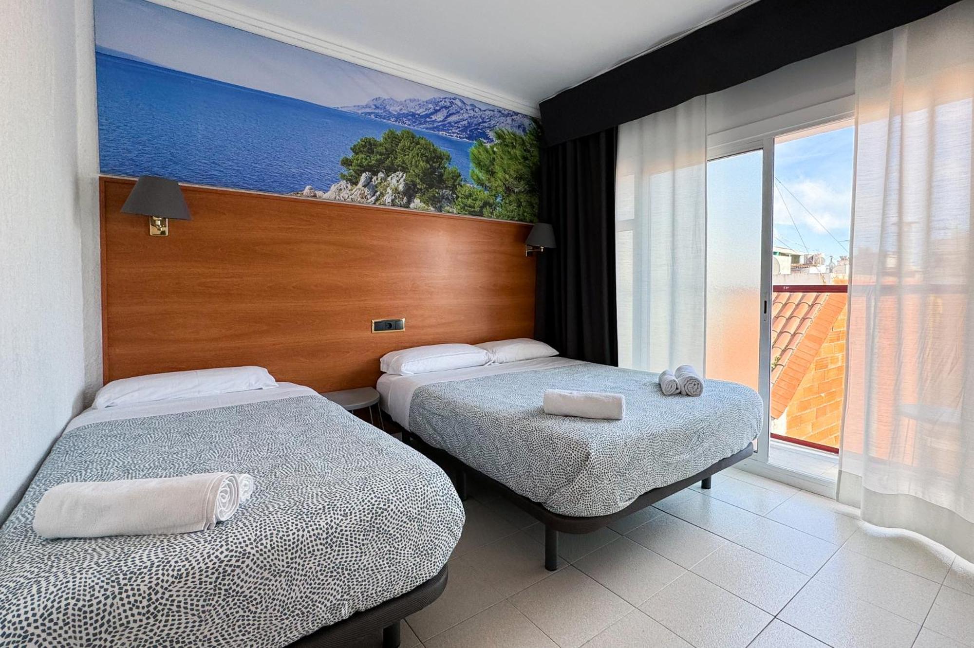 Hotel Maremagnum โยเรตเดมาร์ ภายนอก รูปภาพ