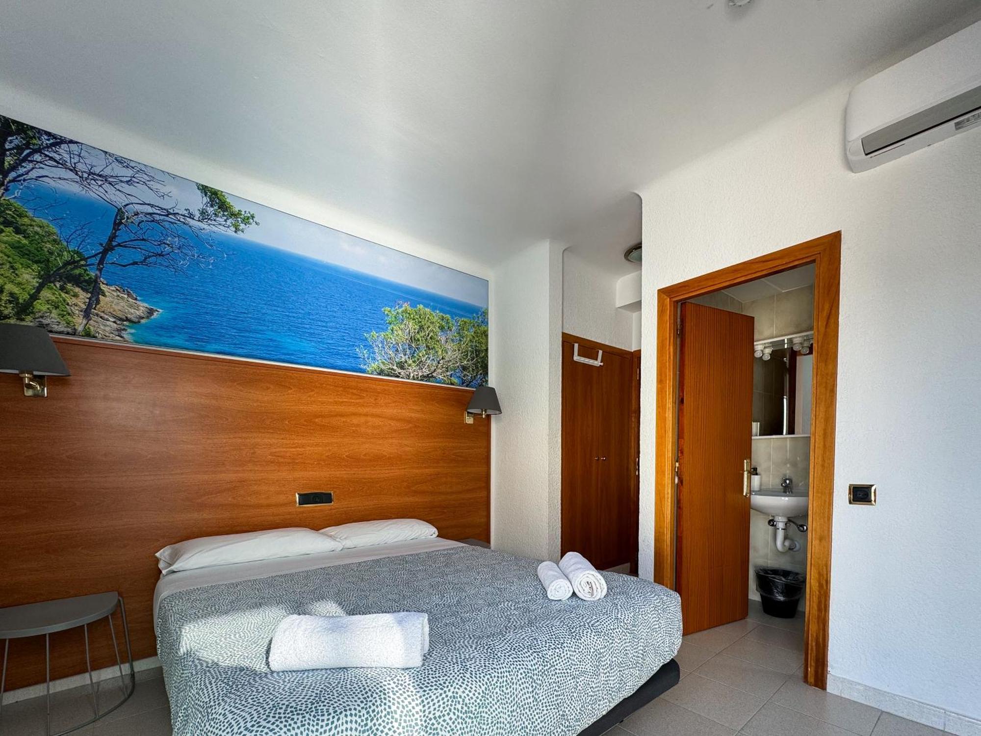 Hotel Maremagnum โยเรตเดมาร์ ภายนอก รูปภาพ