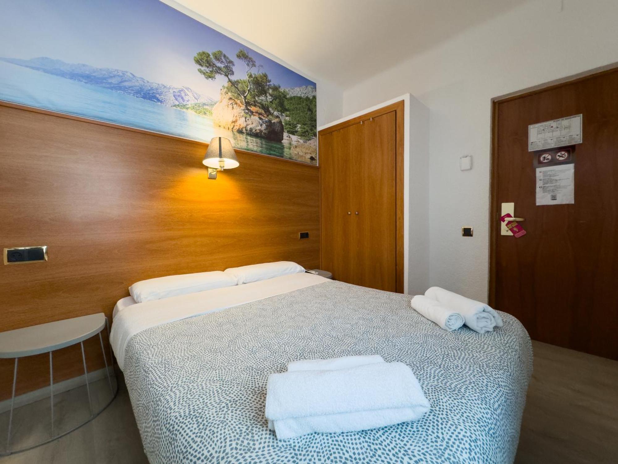 Hotel Maremagnum โยเรตเดมาร์ ภายนอก รูปภาพ