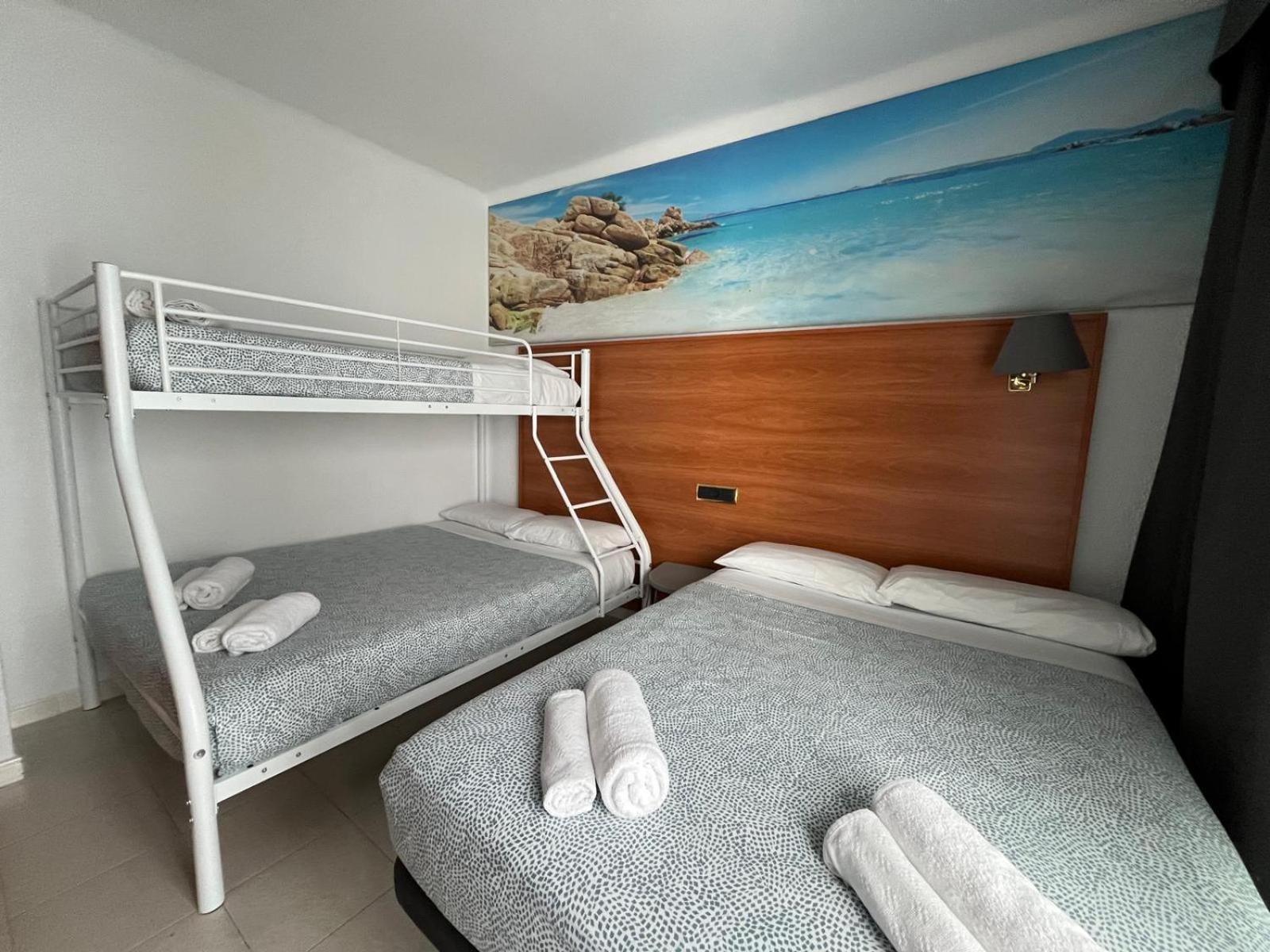 Hotel Maremagnum โยเรตเดมาร์ ภายนอก รูปภาพ