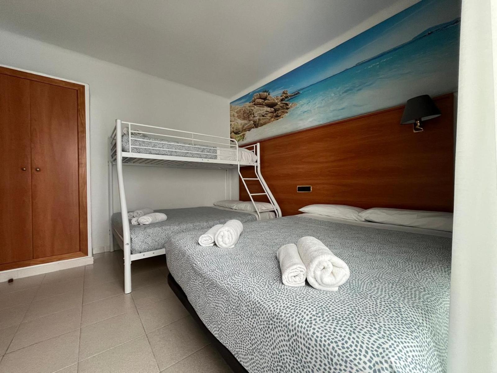 Hotel Maremagnum โยเรตเดมาร์ ภายนอก รูปภาพ