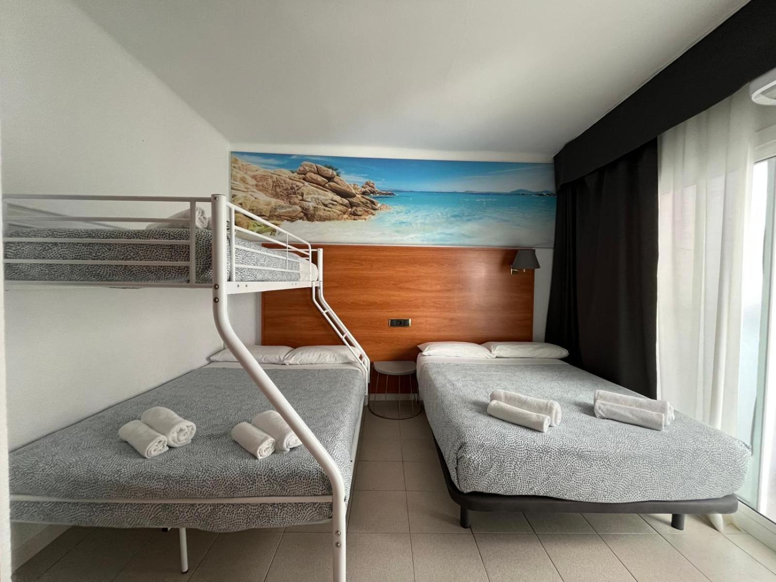 Hotel Maremagnum โยเรตเดมาร์ ภายนอก รูปภาพ